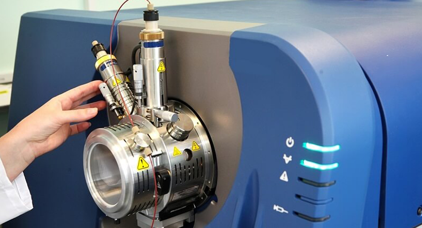 Mass spectrometers