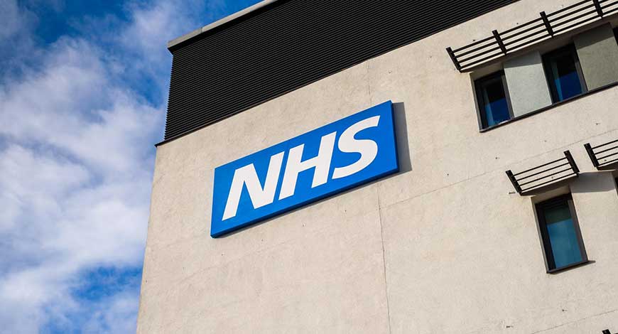 Two-Thirds of NHS Consultants Keen on Online Hospital Roles